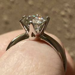 3CT Diamond Moissanite Ring Sz 7, 8 & 10