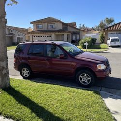 2000 Mercedes-Benz M-Class