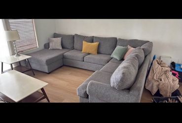 Beautiful Grey Sectional Couch from Living Spaces LIKE NEW