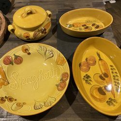 Los Angeles Pottery set