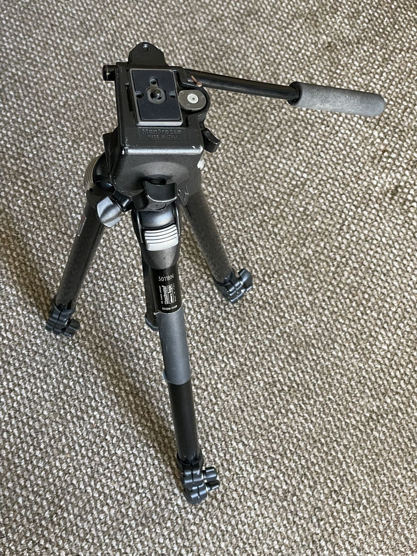 Bogen Manfrotto 3011BN Tripod