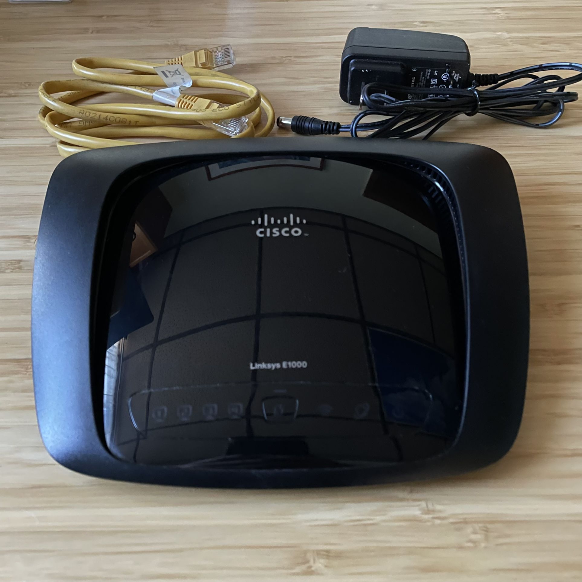 Cisco Linksys E1000 Internet Router