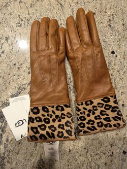 UGG Touchscreen Compatible Leather Gloves (Brown & Cheetah Print) -- Size Medium