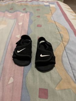 Baby shoes