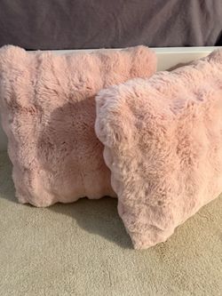 Set of 2 Pink Faux Fur Throw Pillows