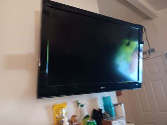 LG 42" smart TV