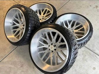 26x14 wheels with 35" tires