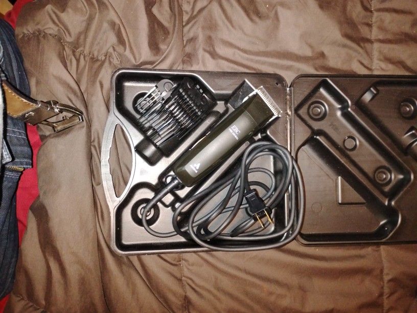 Professional Pet Grooming Clippers 