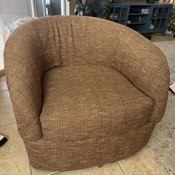 Swivel Barrel Chair