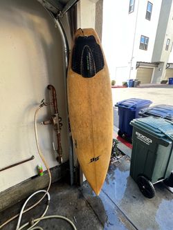 HS Surfboard with Dakine Traction Pad