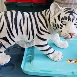 Nice White Tiger Cub Statue 