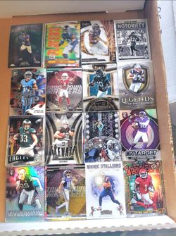 Lot of 1000 random inserts & sp cards football & basketball only 2020-current