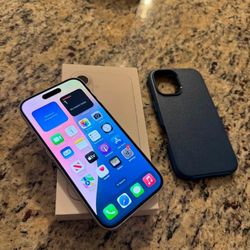 IPhone.      16.         Plus.            Unlocked 