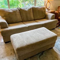 Ashley Living Room Set  “Barrish” in Sisal Couch Loveseat Ottomans