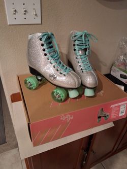 Rollr grl skates ultra silver/black size 10 used once