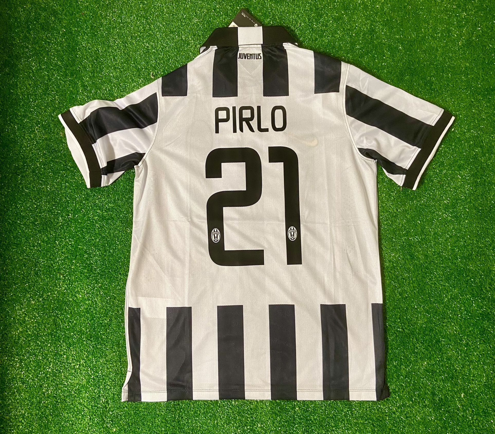 Juventus Home Jersey 14/15 Pirlo