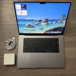 MacBook Pro 16” M2 Max 32gb/1TB