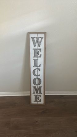 Vertical Welcome Sign Wood Framed