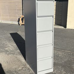 5 Drawer Metal File/Tool Cabinet -$25