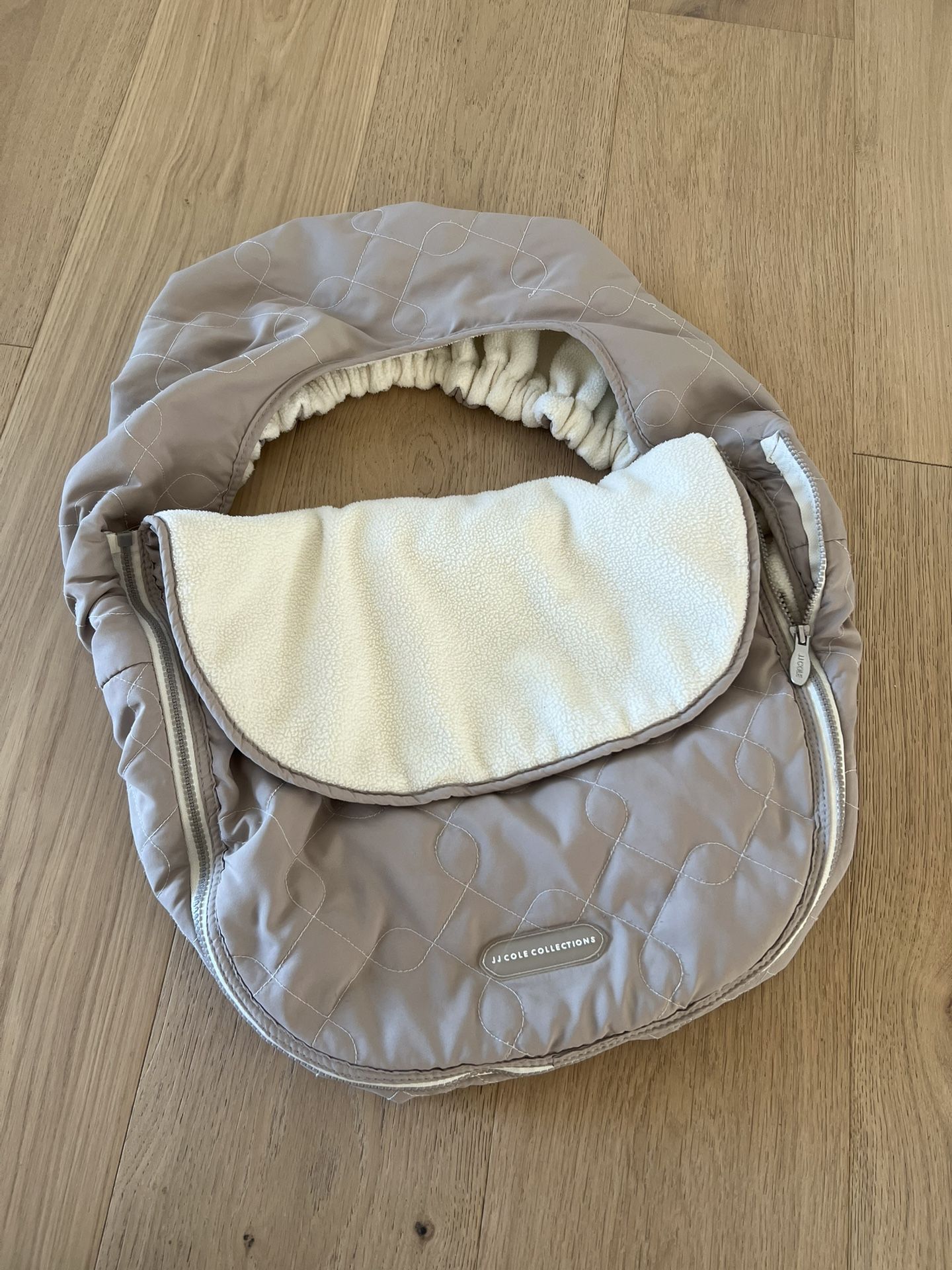 JJ Cole bundle me car seat cover in neutral color