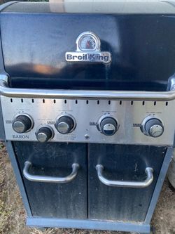 LargePropane barbecue grill