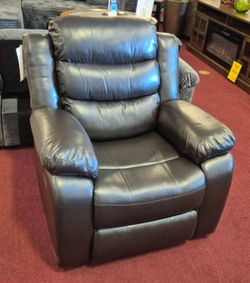 Comfortable Brown Leather Recliner Chair