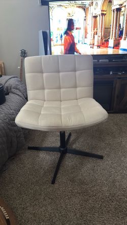 Cross cross chair (beige)