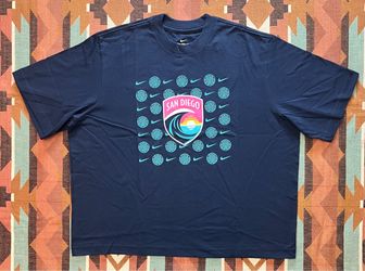 Nike Loose Fit San Diego Wave The Nike Tee Shirt Boxy Cut Women’s Medium NWT
