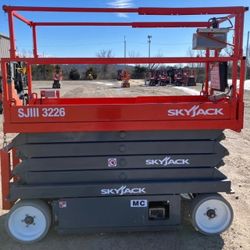 Skyjack 3226  Scissor Lift 