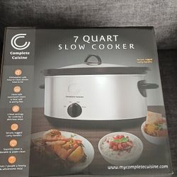 Complete Cuisine 7 Quart Slow Cooker Stainless Steel & Ceramic. Serves 7 People