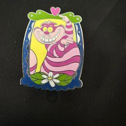 Disney Adorable Cheshire Cat Alice In Wonderland Trading Pin