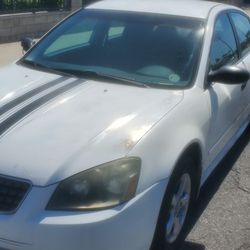 2005 Nissan  Alitima
