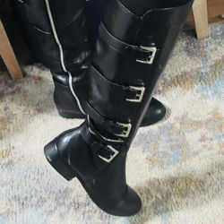 Michael Kors Ladies Size 8 Black Boots