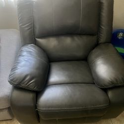 Recliner  Black
