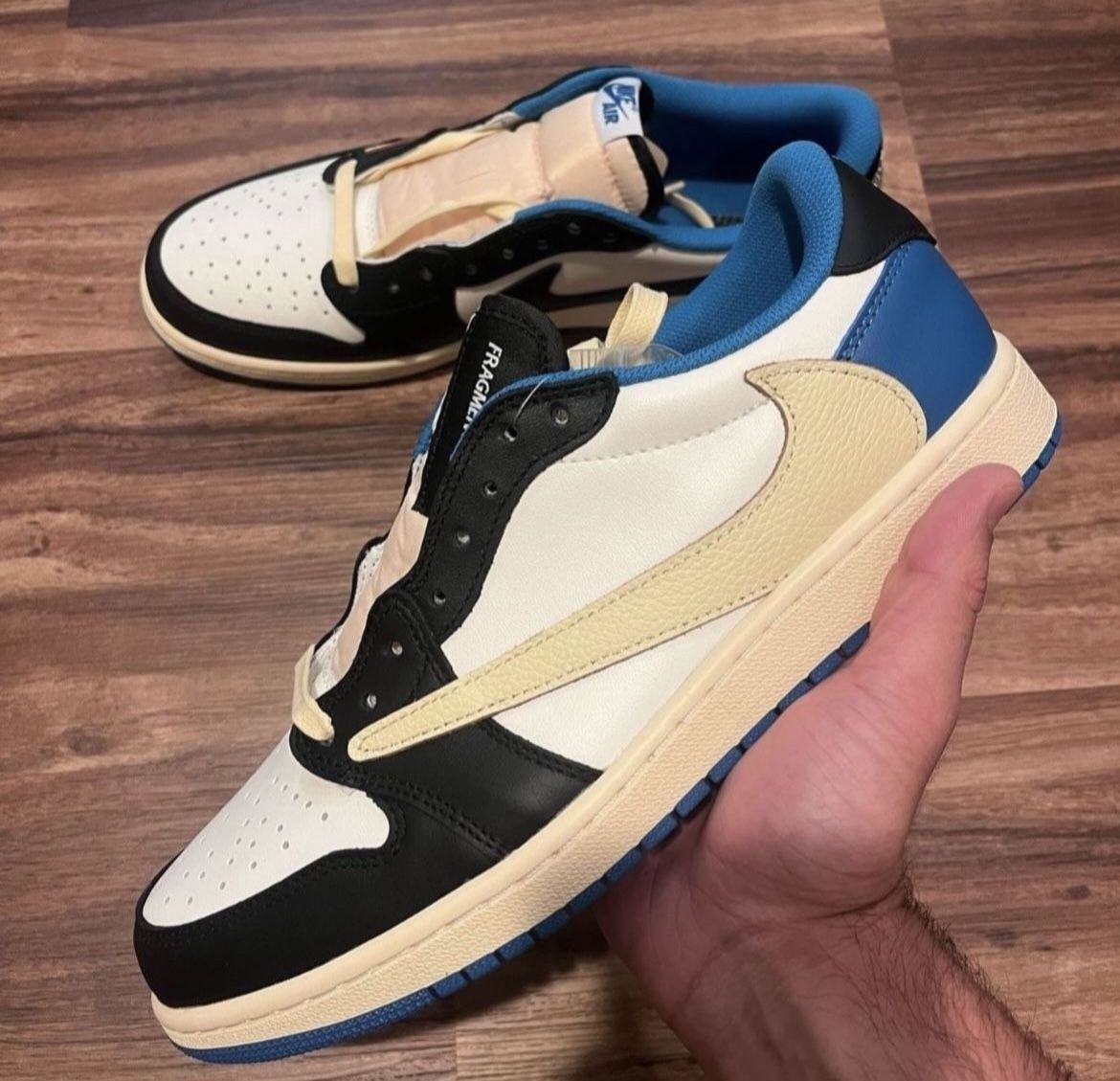 Jordan 1 Nike Travis Scott x Fragment Low