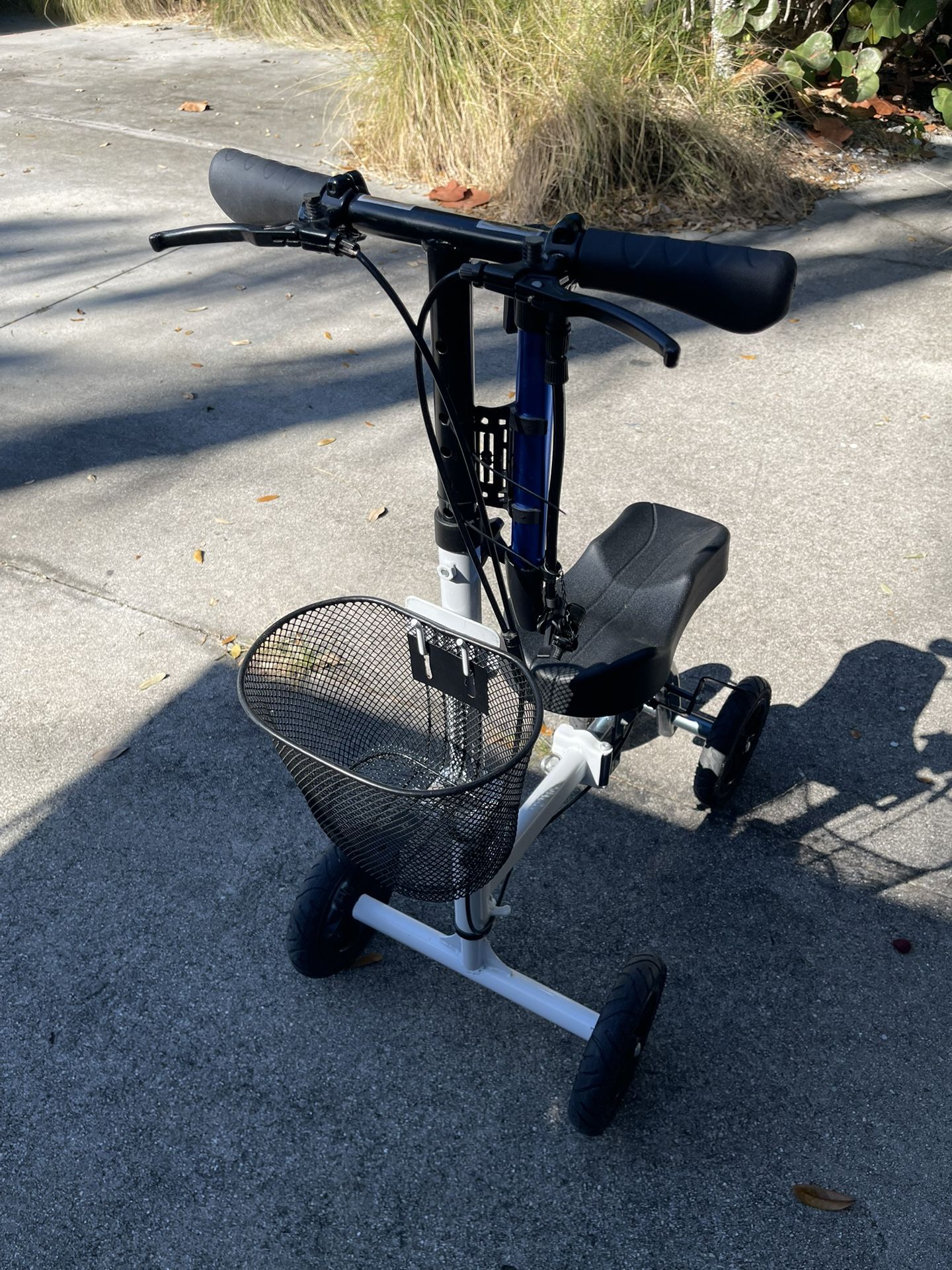 Knee Scooter