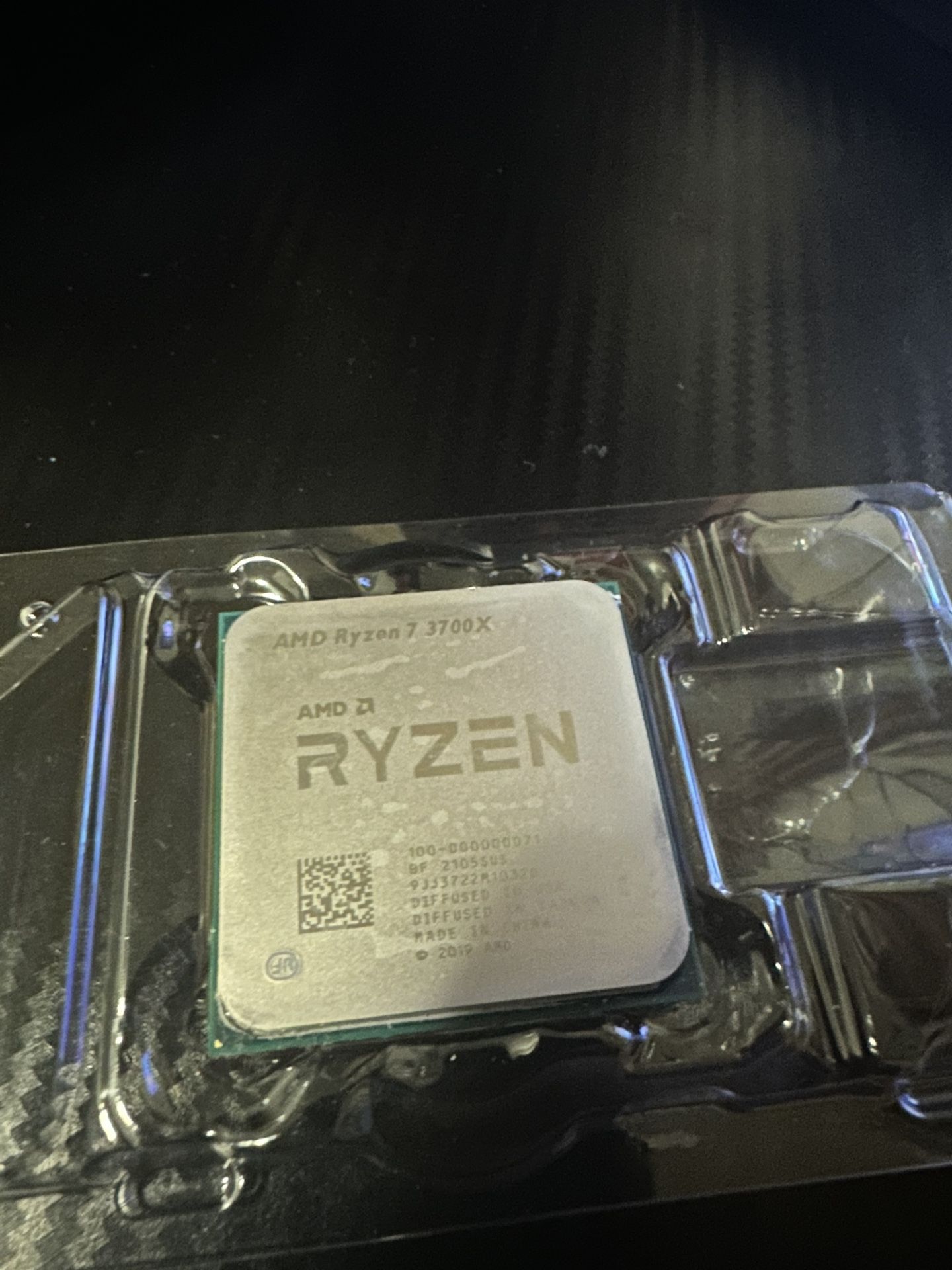 AMD Ryzen 7 3700x