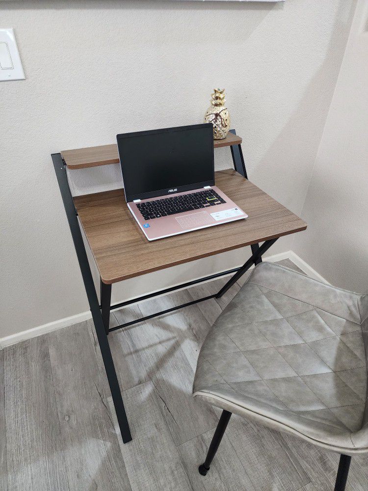Small Foldable Desk