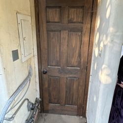 Door And High Chair For Make Up 