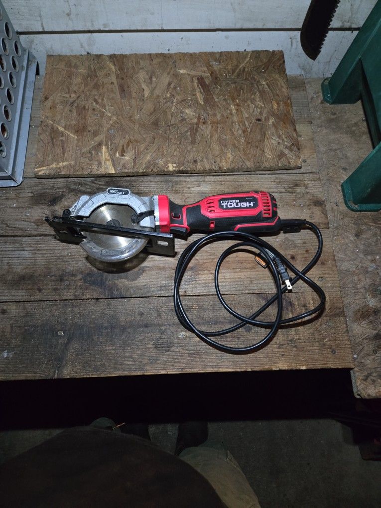 Hyper Tough 4- 1/2" Mini Circular Saw