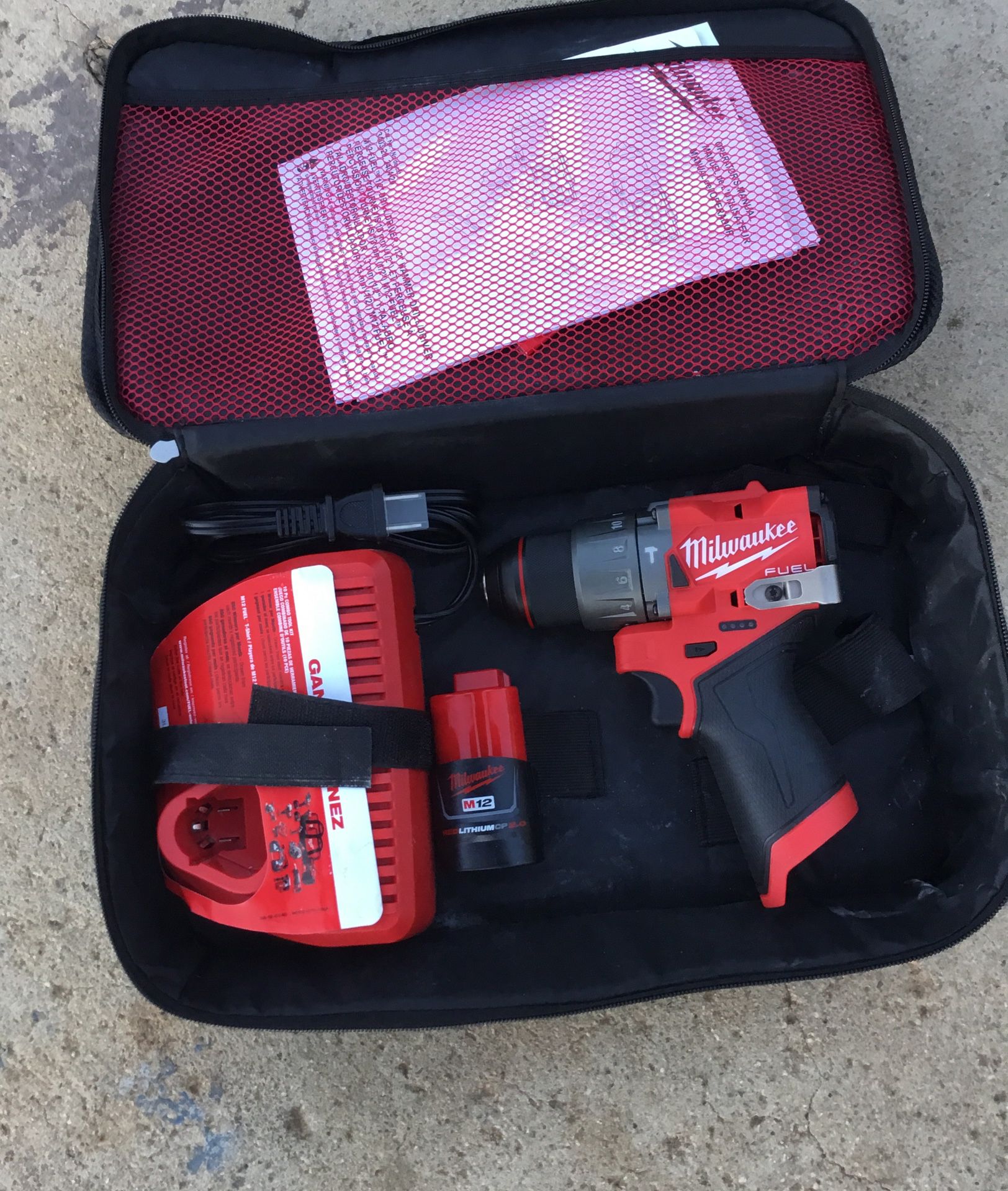 Milwaukee M12 FUEL 12V Lithium-Ion Brushless Cordless 1/2 in. Hammer Drill Kit