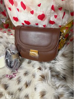 Classy Brown Saddle Crossbody Flap Bag with Gold Clasp