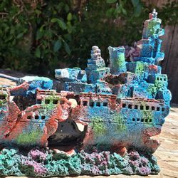 WRECKED SHIP FOR TANK 