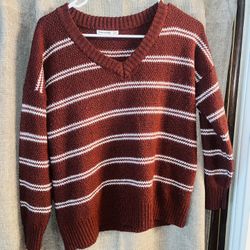 Pink Clover Striped V-Neck Sweater - Rust/Burgundy with White Stripes - Size SP (Small)