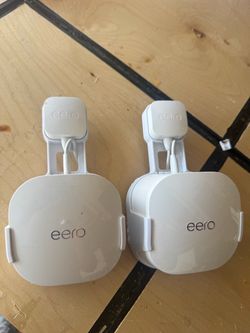 2 Eero 6 WiFi Mesh Extenders with Wall Mounts
