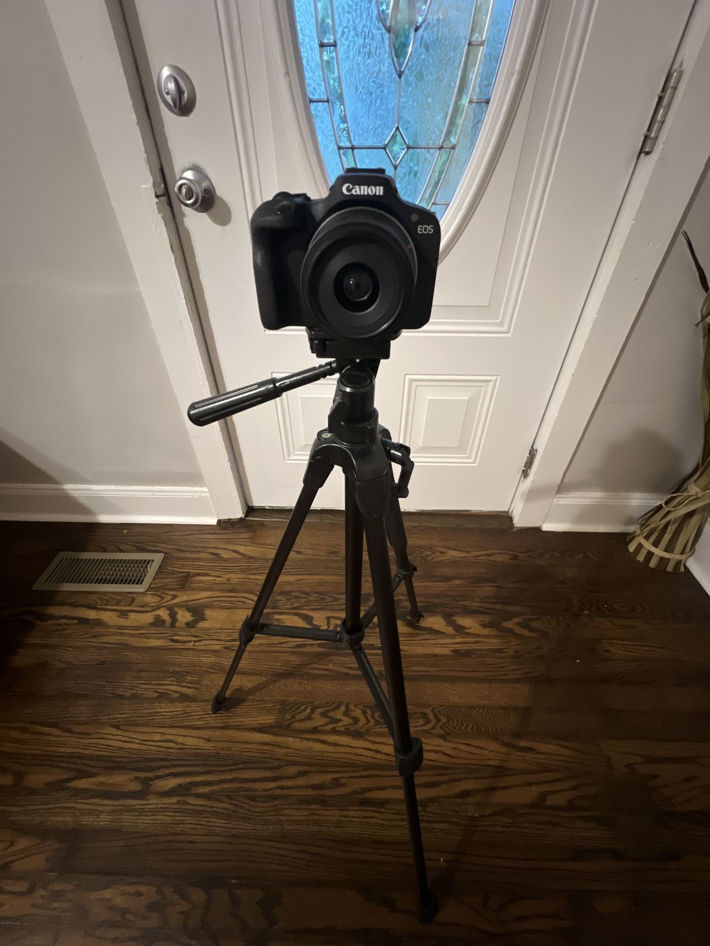 Canon EOS R100 4K Camera 