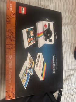 Lego Polaroid camera 21345 - UNDER RETAIL ANYWHERE
