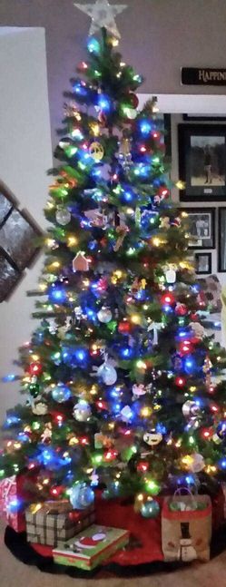 GE Christmas Tree 7.5 Ft Tall