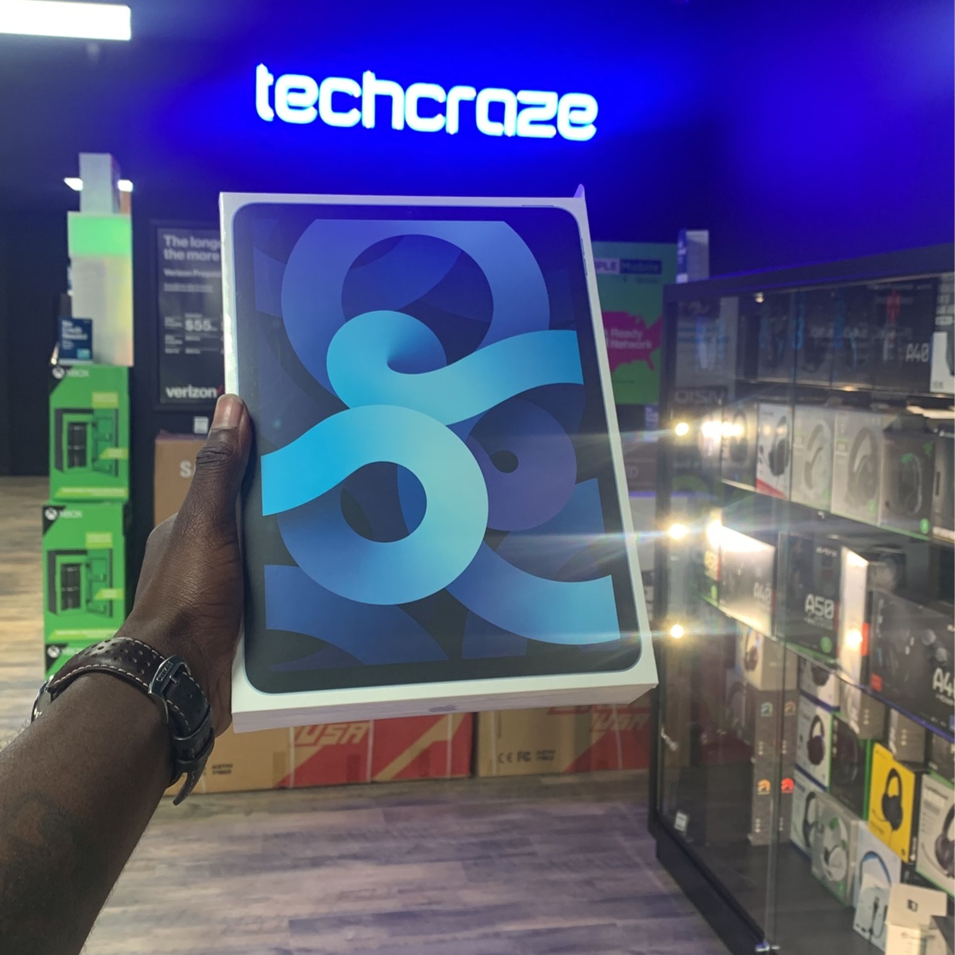 iPad Air 4th Gen 64GB WiFi Sky Blue Brand New