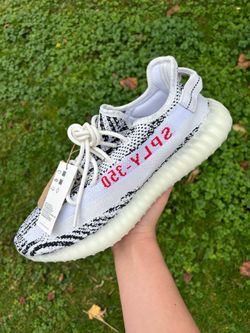 Yeezy 350 zebra
